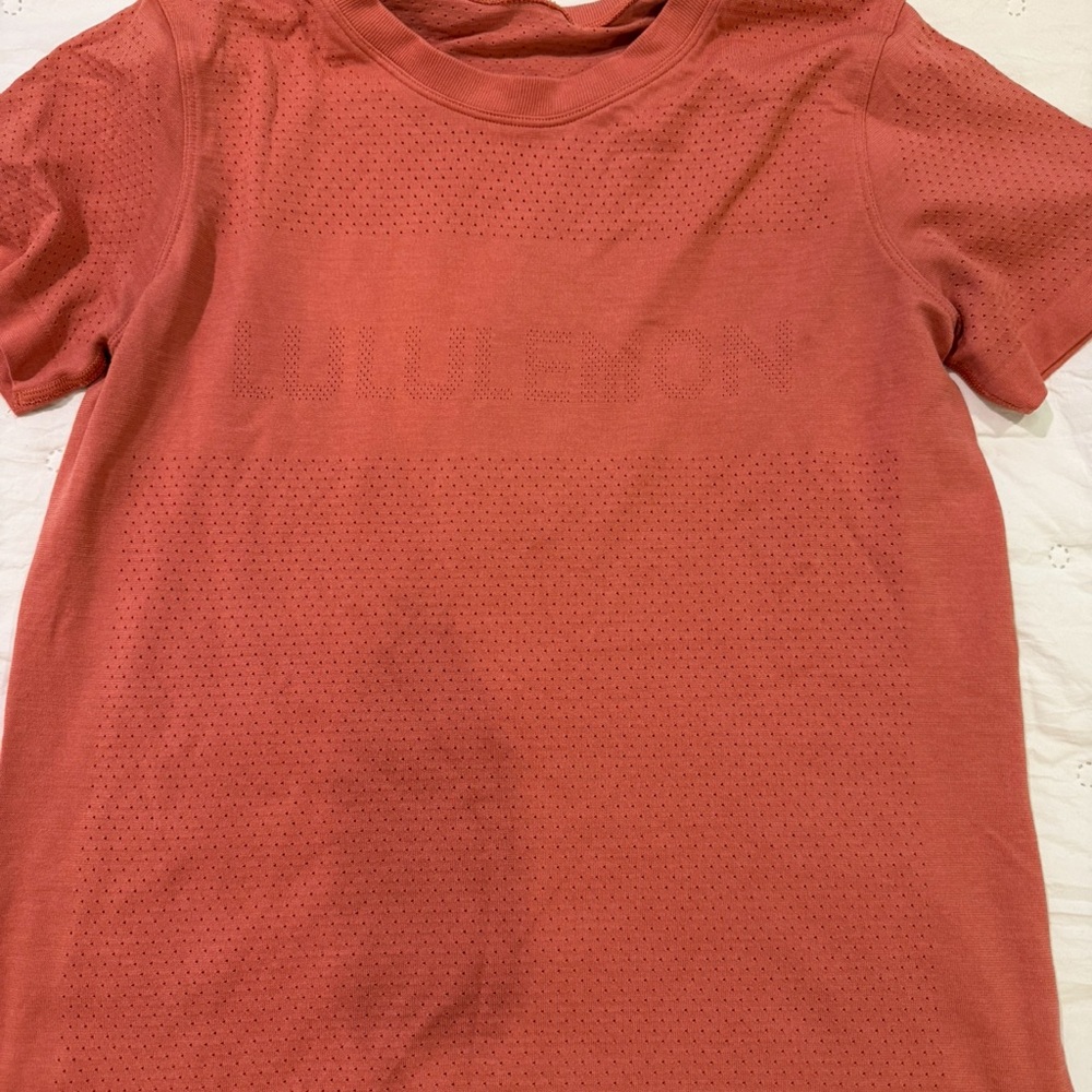 lululemon athletica coral tee